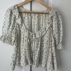 Doen Lazuli Top Blue Sweetpea Floral Medium